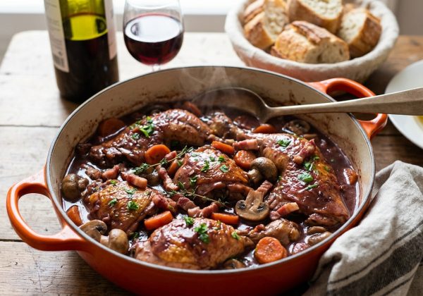 Coq au Vin Rouge Traditionnel (Recette Grand-Mère)